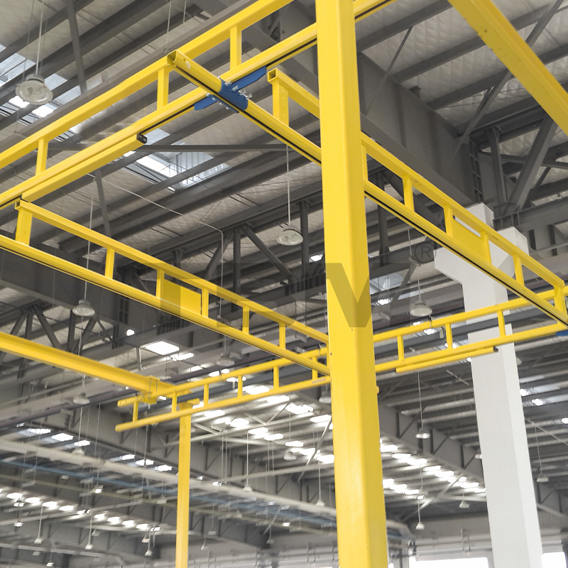 Cần cẩu nhẹ cứng