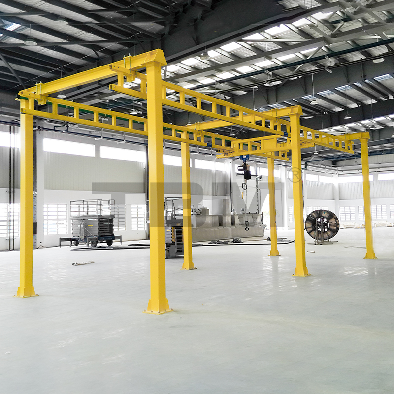 Cần cẩu nhẹ cứng